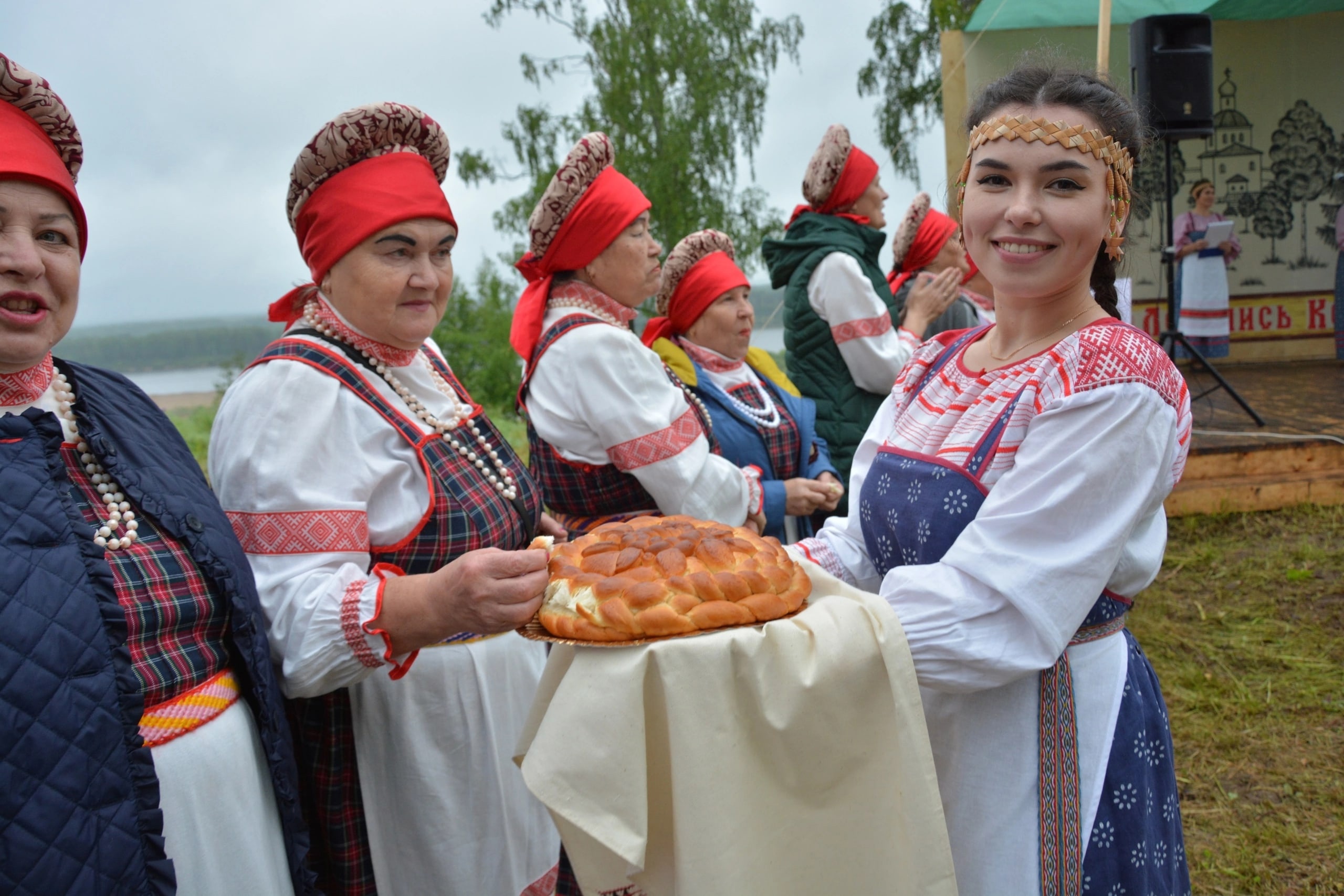 В деревне Коквицы состоялся межрайонный фестиваль коми песни.