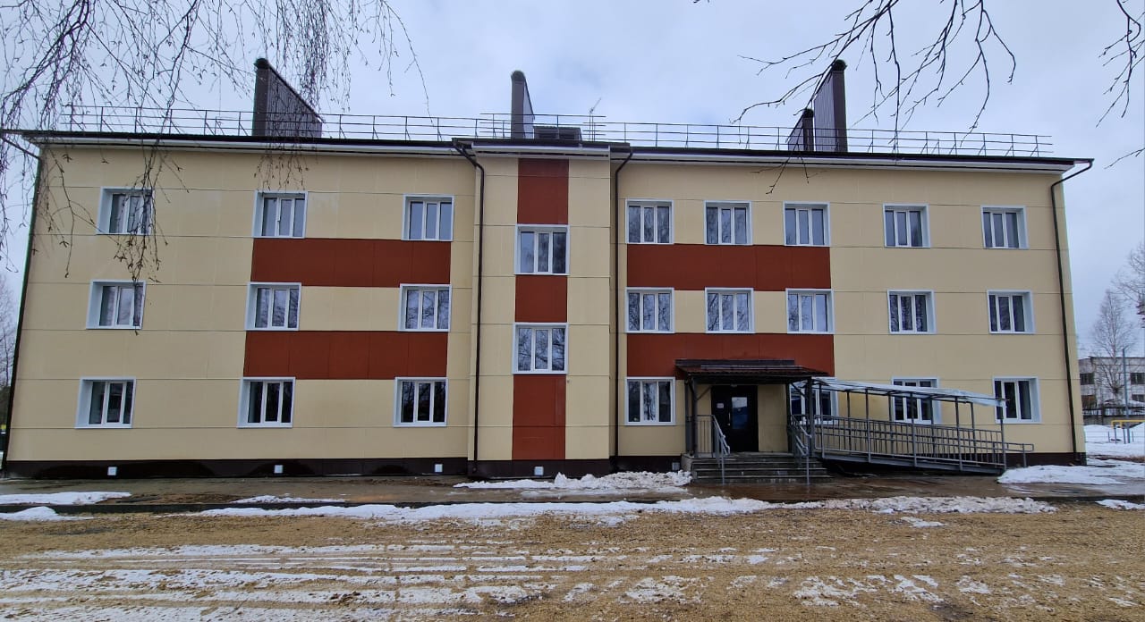В поселке Жешарт первые новоселы получили ключи от долгожданных квартир в новом доме №2 по ул.Свердлова.