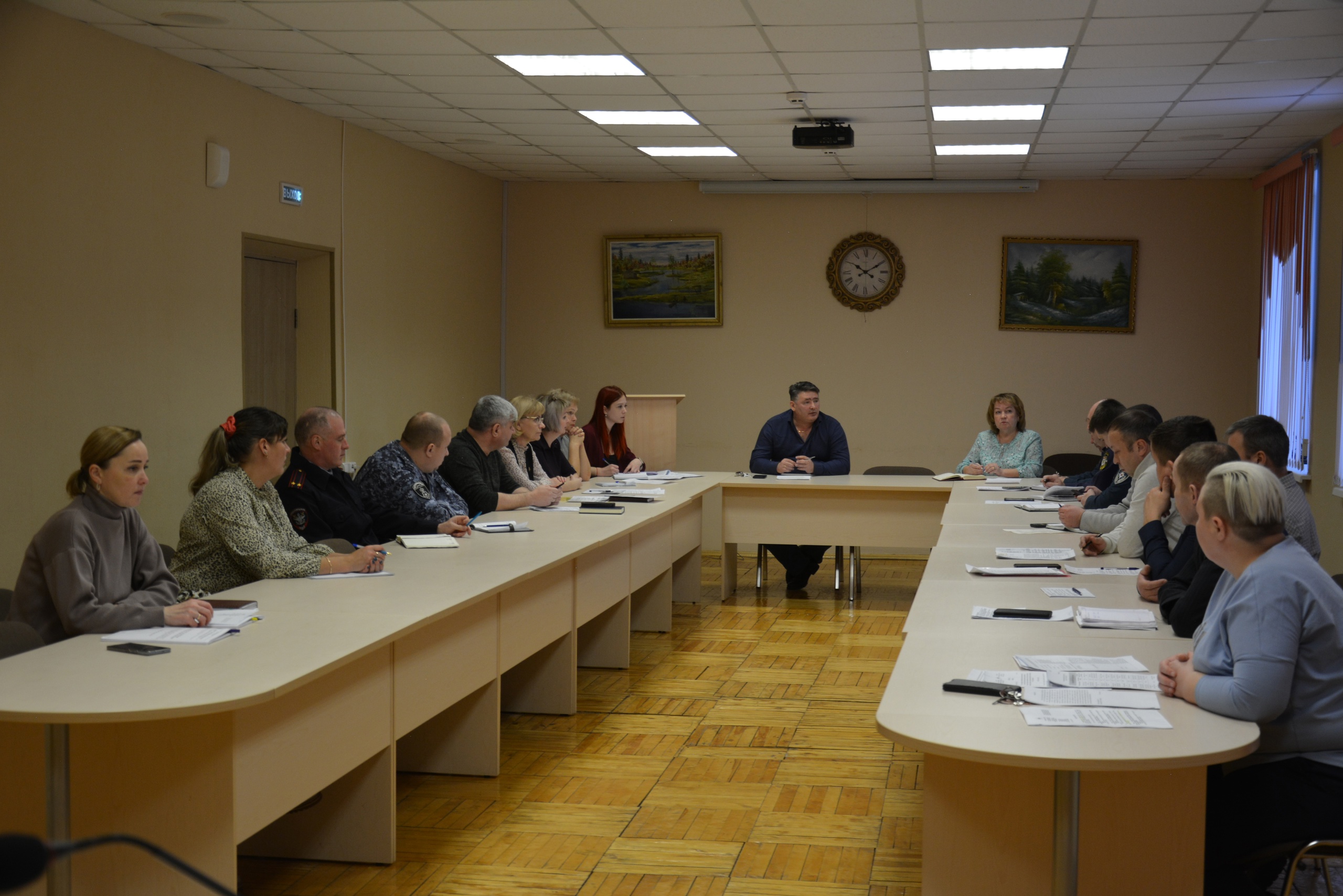 Сегодня состоялось плановое заседание районной комиссии КЧС и ОПБ..