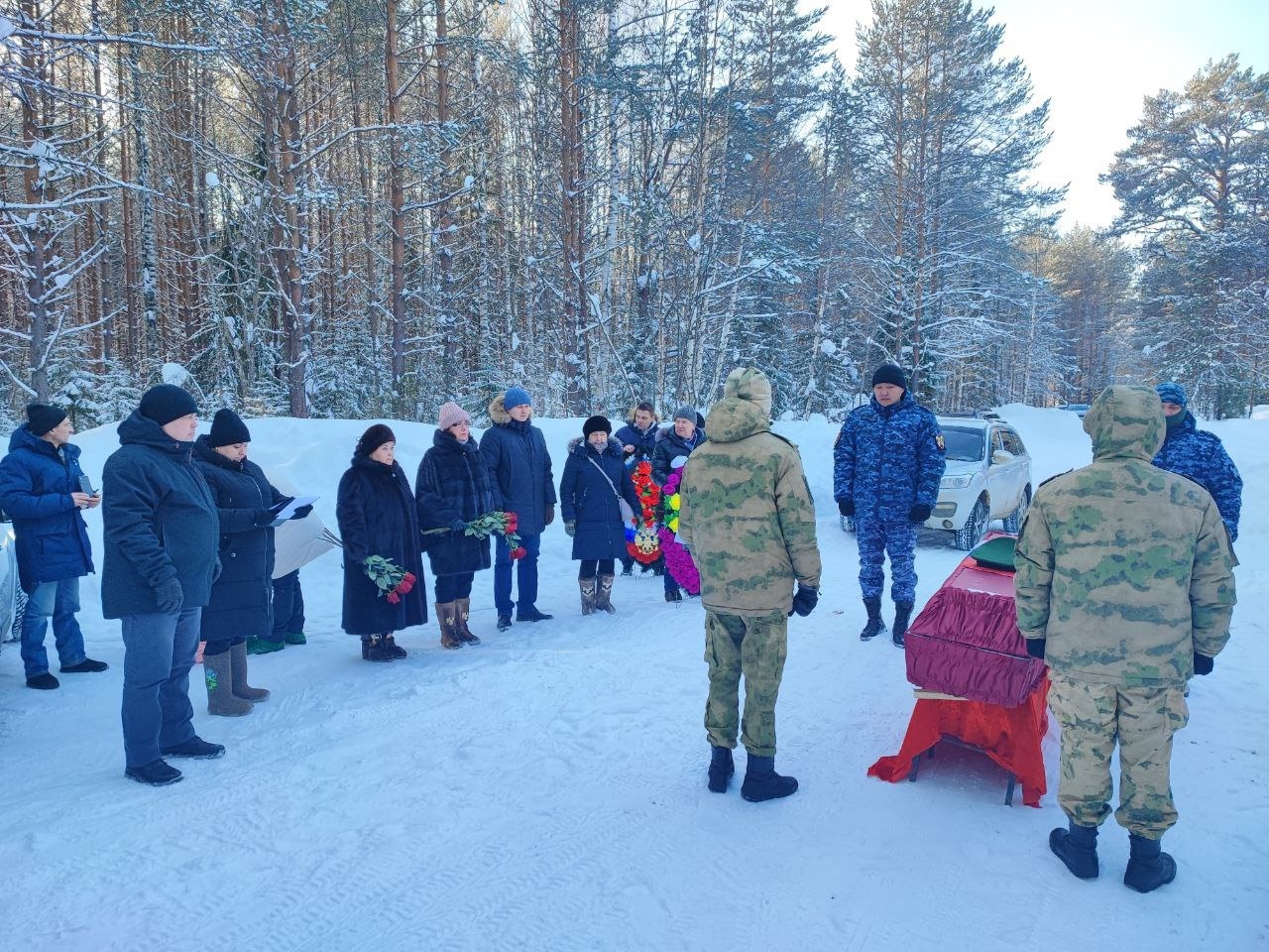 Сегодня поселок Студенец проводил в последний путь верного сына своего Отечества - Нефедова Сергея Леонидовича.